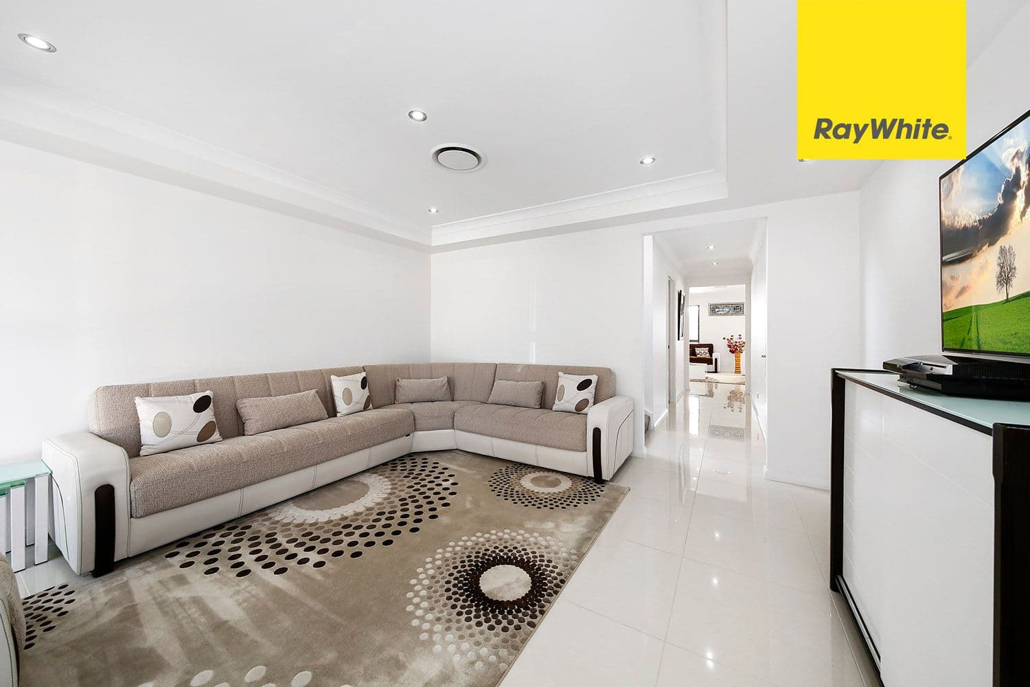 38 Munro Street, Sefton - Thumbnail 2