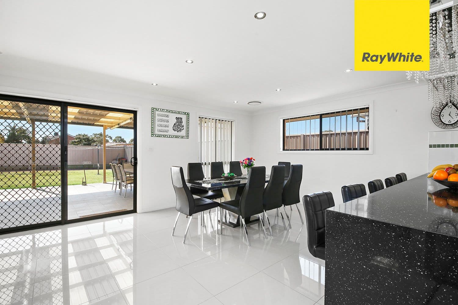 38 Munro Street, Sefton - Thumbnail 4
