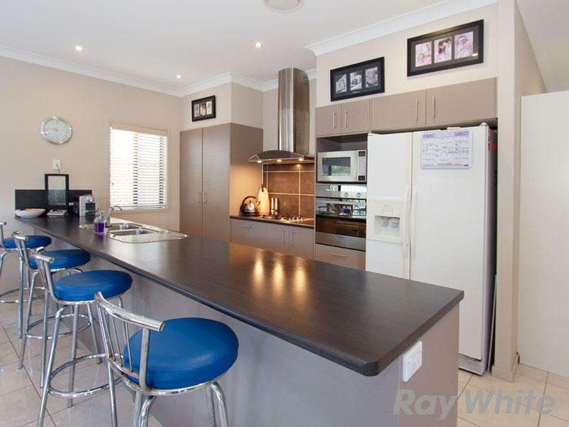 74 Petrie Cescent, Aspley QLD 4034, Aspley - Thumbnail 2