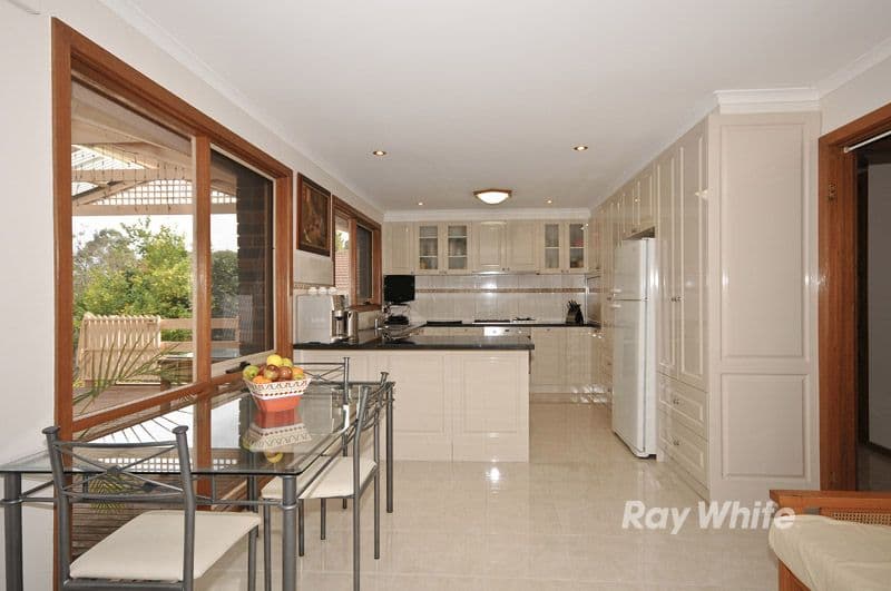 123 Fraser Crescent, WANTIRNA SOUTH VIC 3152, Wantirna South - Thumbnail 6