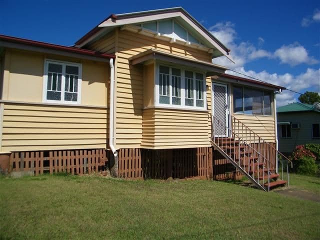 9 Worthington Street, WEST GLADSTONE QLD 4680, West Gladstone - Image 1