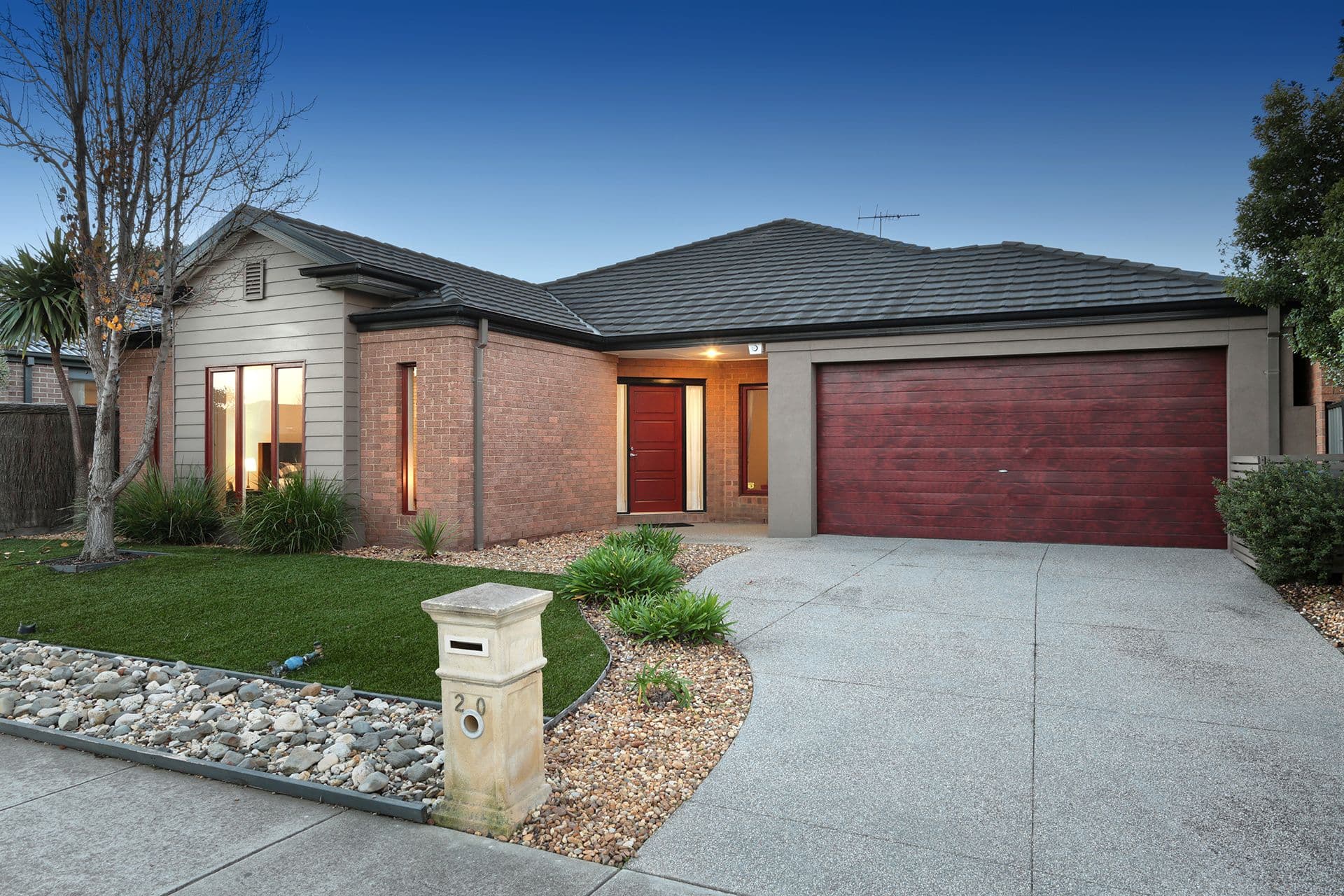 20 Licodia Avenue, Point Cook VIC 3030, Point Cook - Thumbnail 2