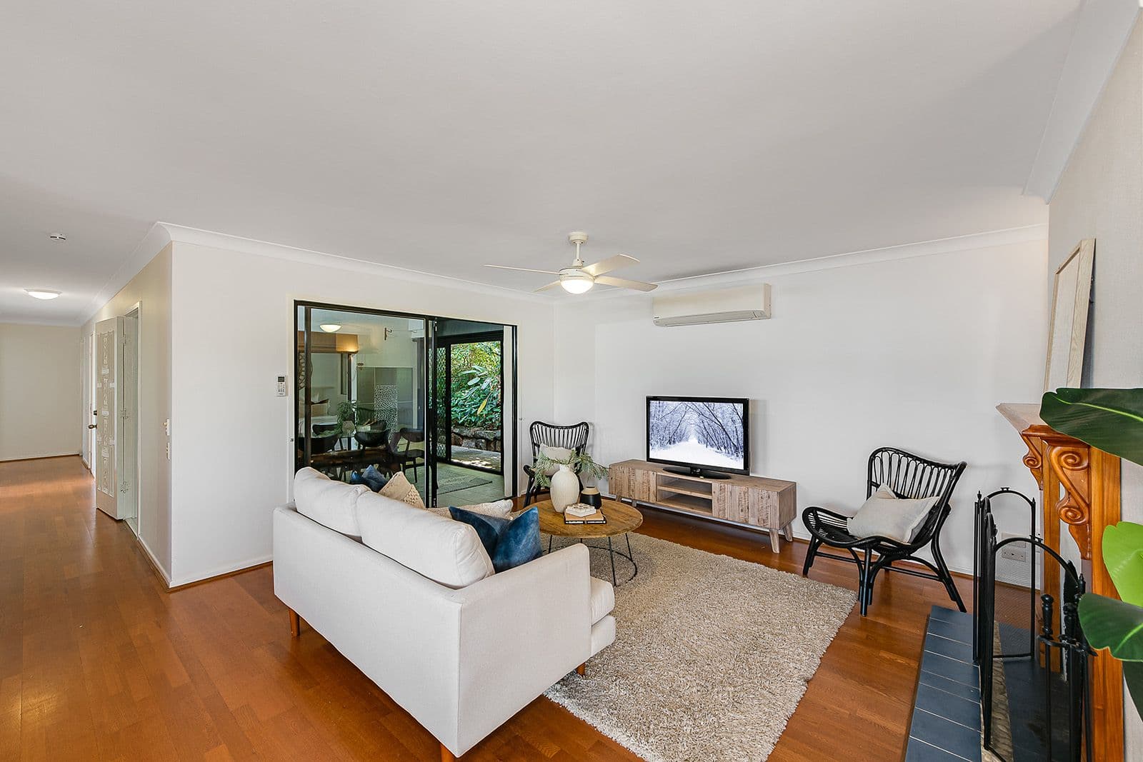 45 Euree Street, Kenmore QLD 4069, Kenmore - Thumbnail 2