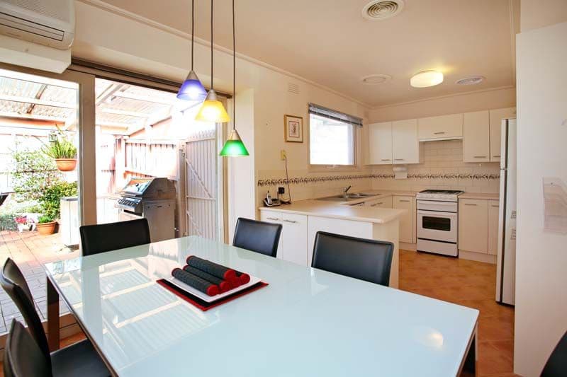 13   Shepherd Road, GLEN WAVERLEY VIC 3150, Glen Waverley - Thumbnail 2