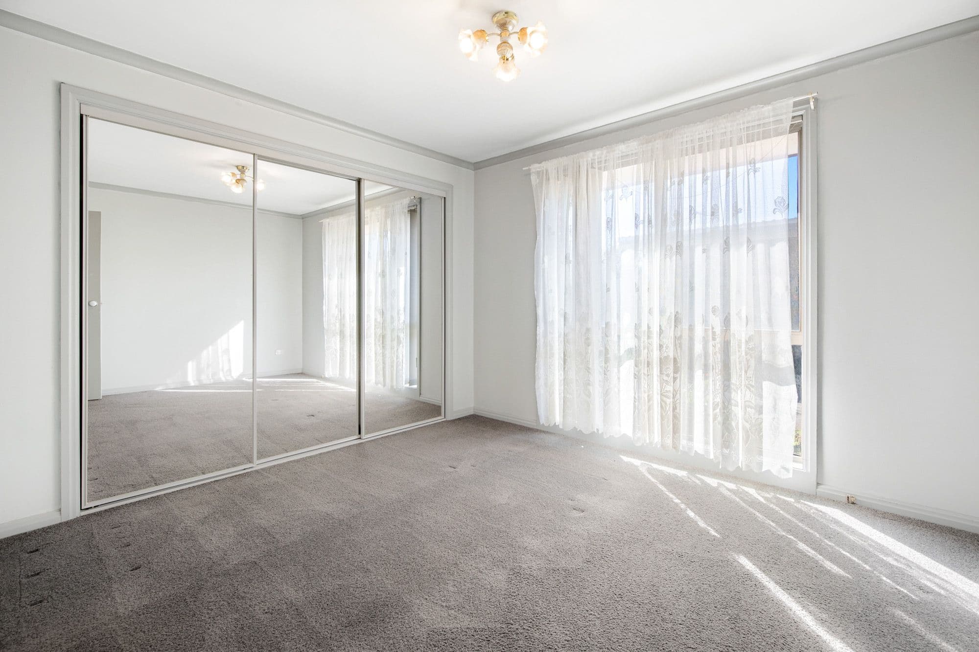13 Deutgam Street, Werribee VIC 3030, Werribee - Thumbnail 5