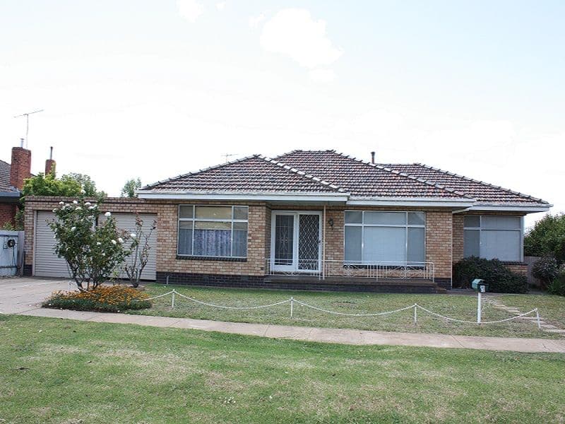 42 Redlands Road, COROWA NSW 2646, Corowa - Image 1