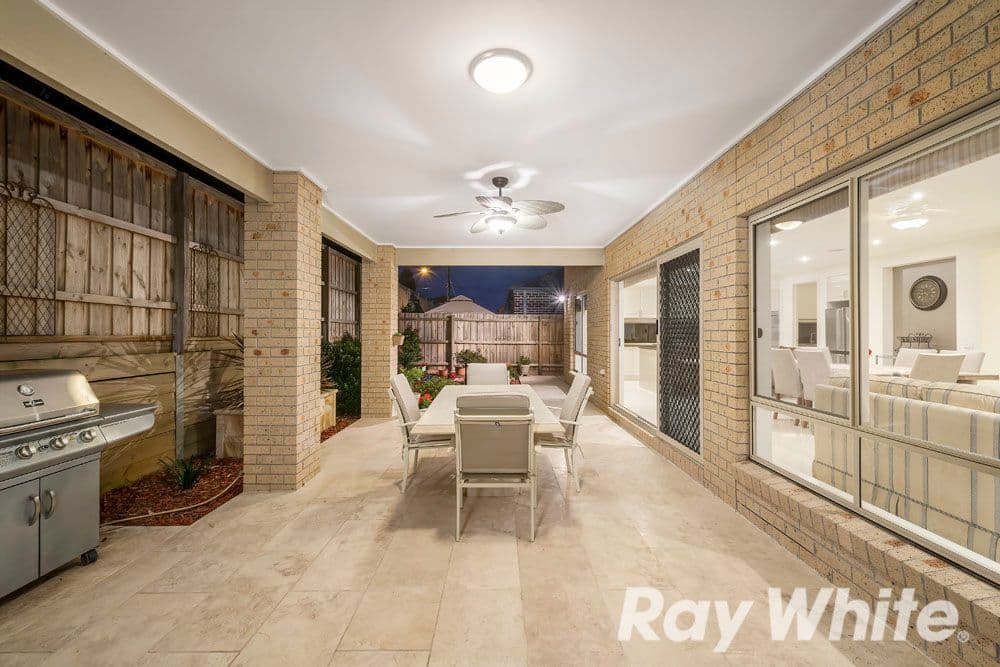 6 Gravillia Grove, Wantirna South VIC 3152, Wantirna South - Thumbnail 2