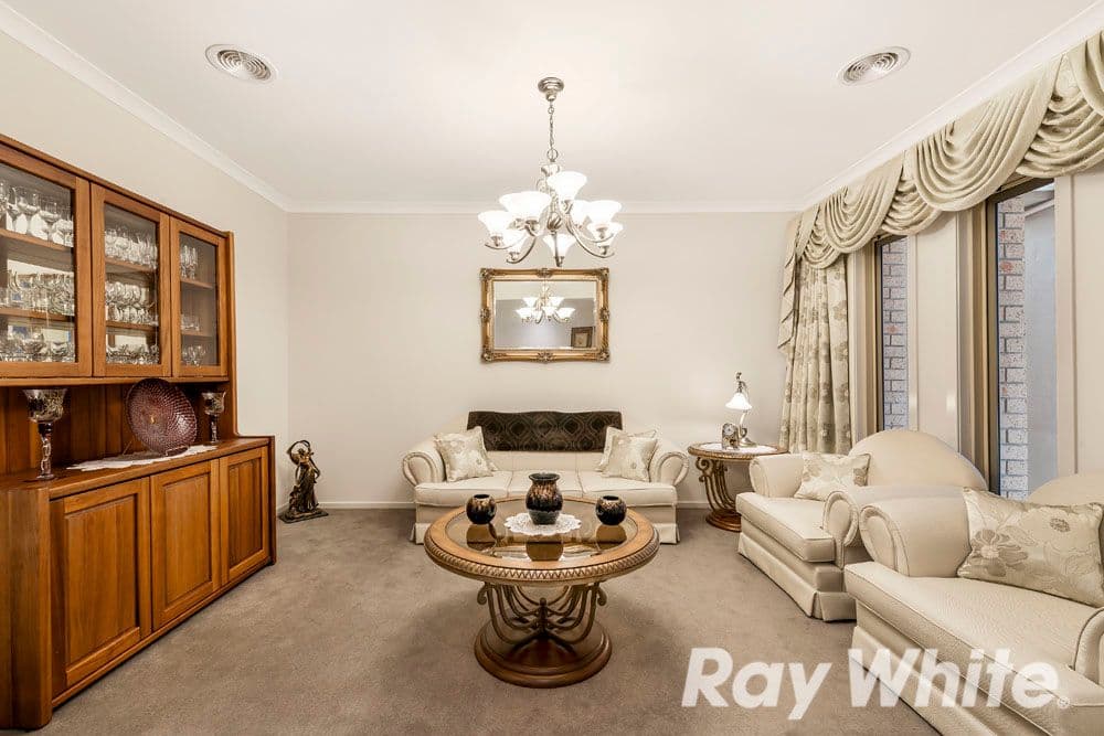 6 Gravillia Grove, Wantirna South VIC 3152, Wantirna South - Thumbnail 3