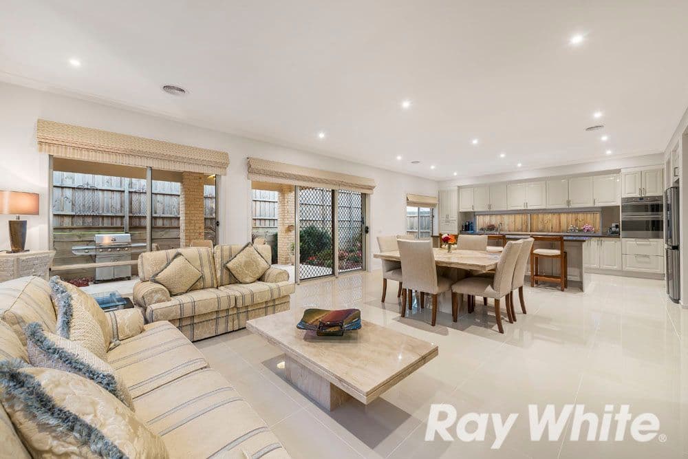 6 Gravillia Grove, Wantirna South VIC 3152, Wantirna South - Thumbnail 4
