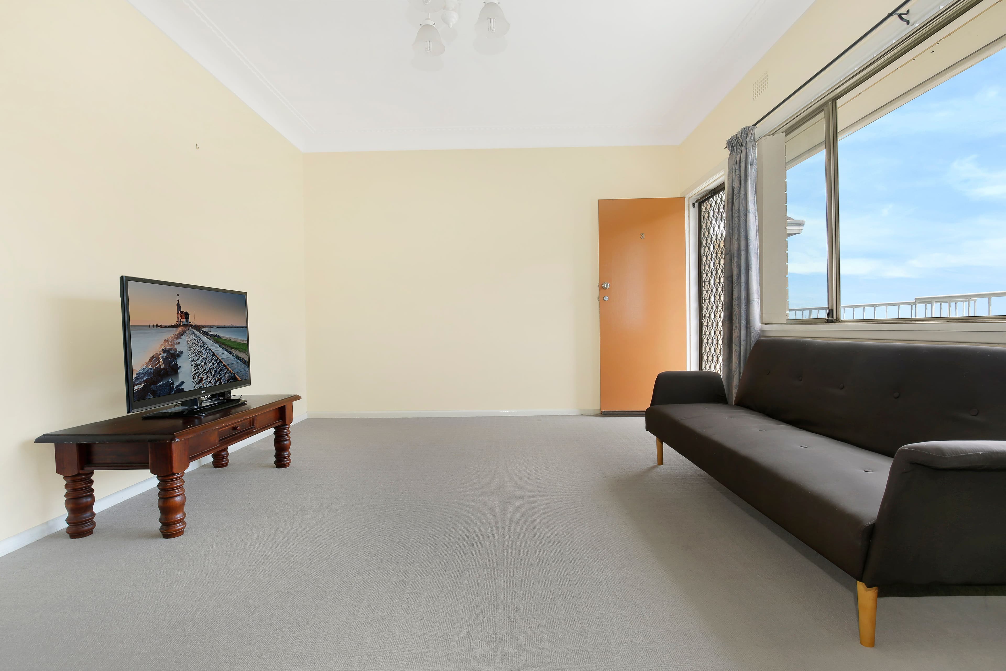 24a McKenzie Avenue, Wollongong NSW 2500, Wollongong - Thumbnail 3