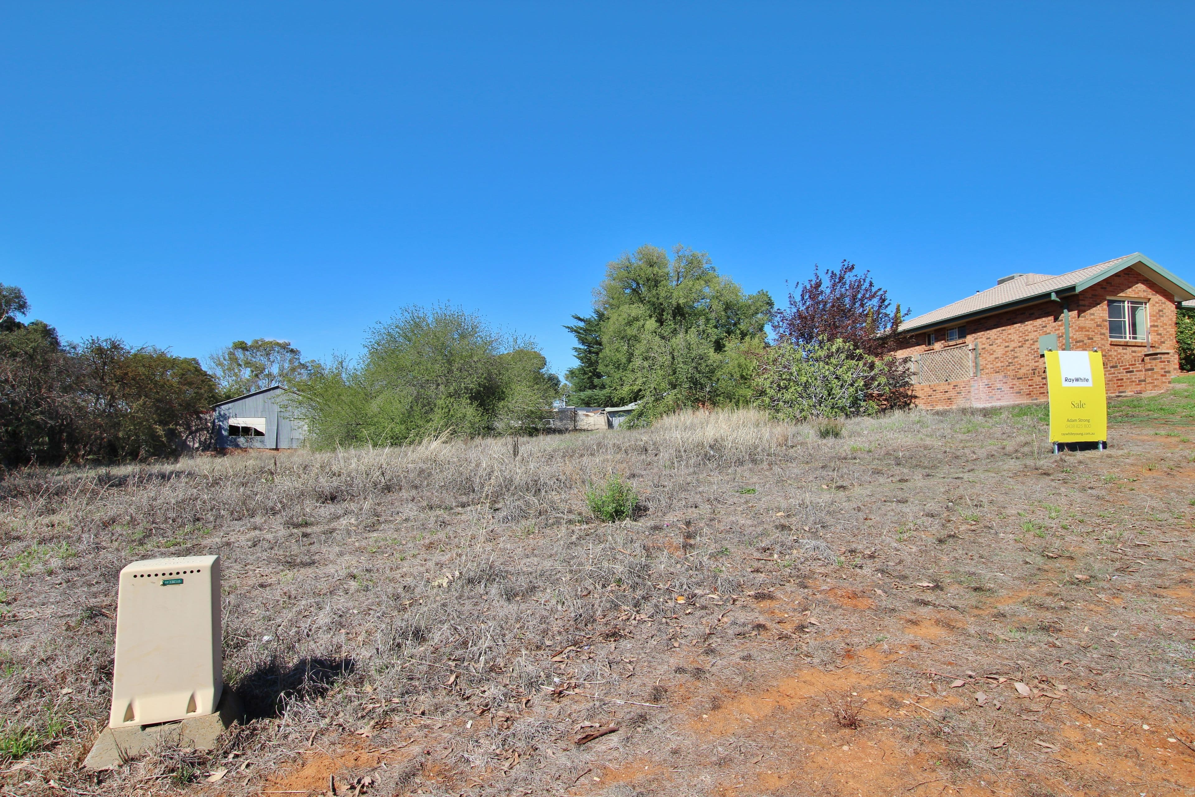 6 Hargreaves Crescent, Young NSW 2594, Young - Thumbnail 5