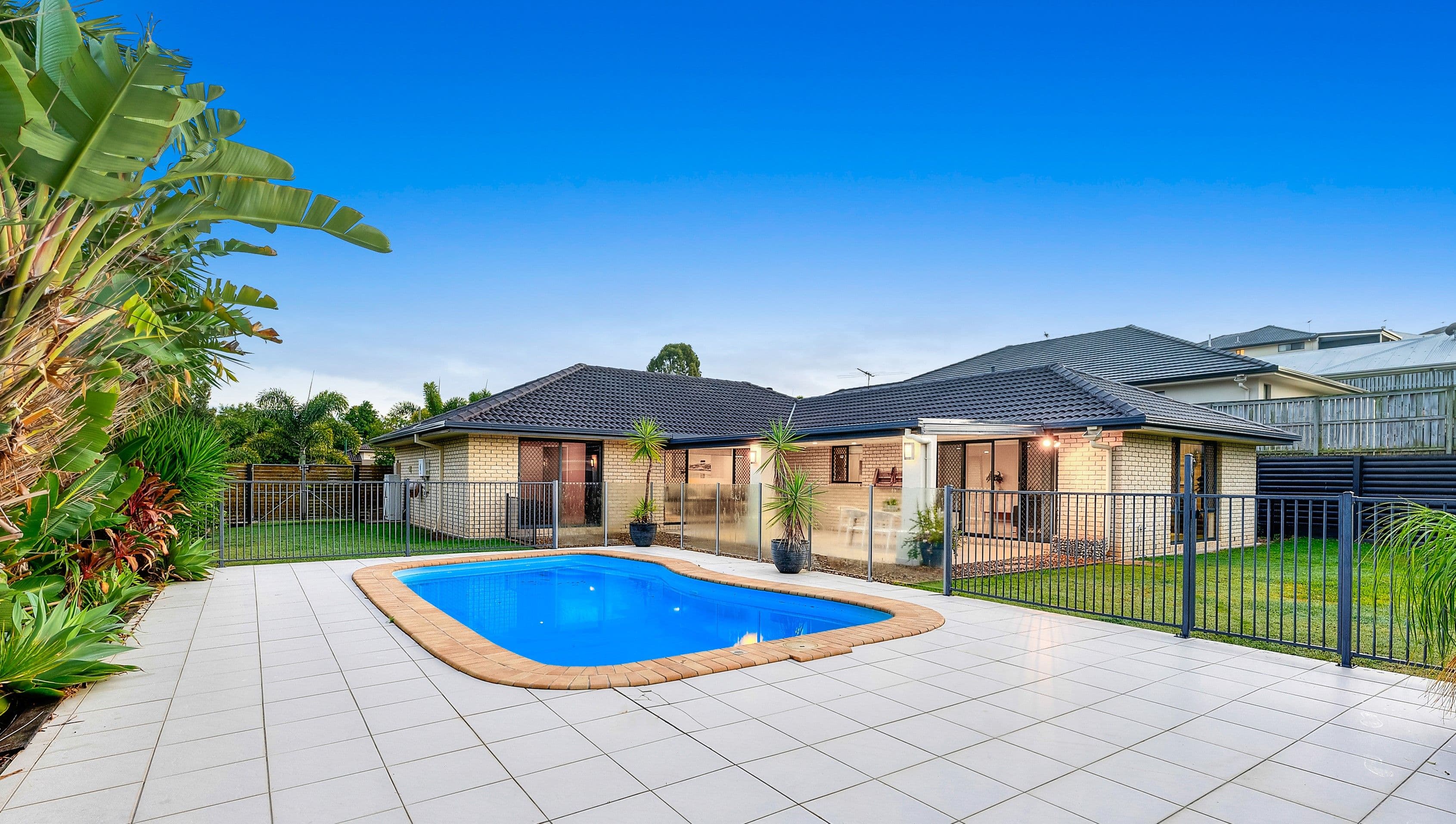 2 Osprey Court, Mango Hill QLD 4509, Mango Hill - Thumbnail 2