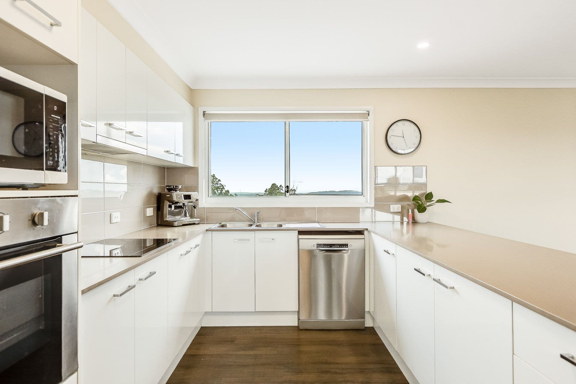41 Charlotte Road, Hampton QLD 4352, Hampton - Thumbnail 5