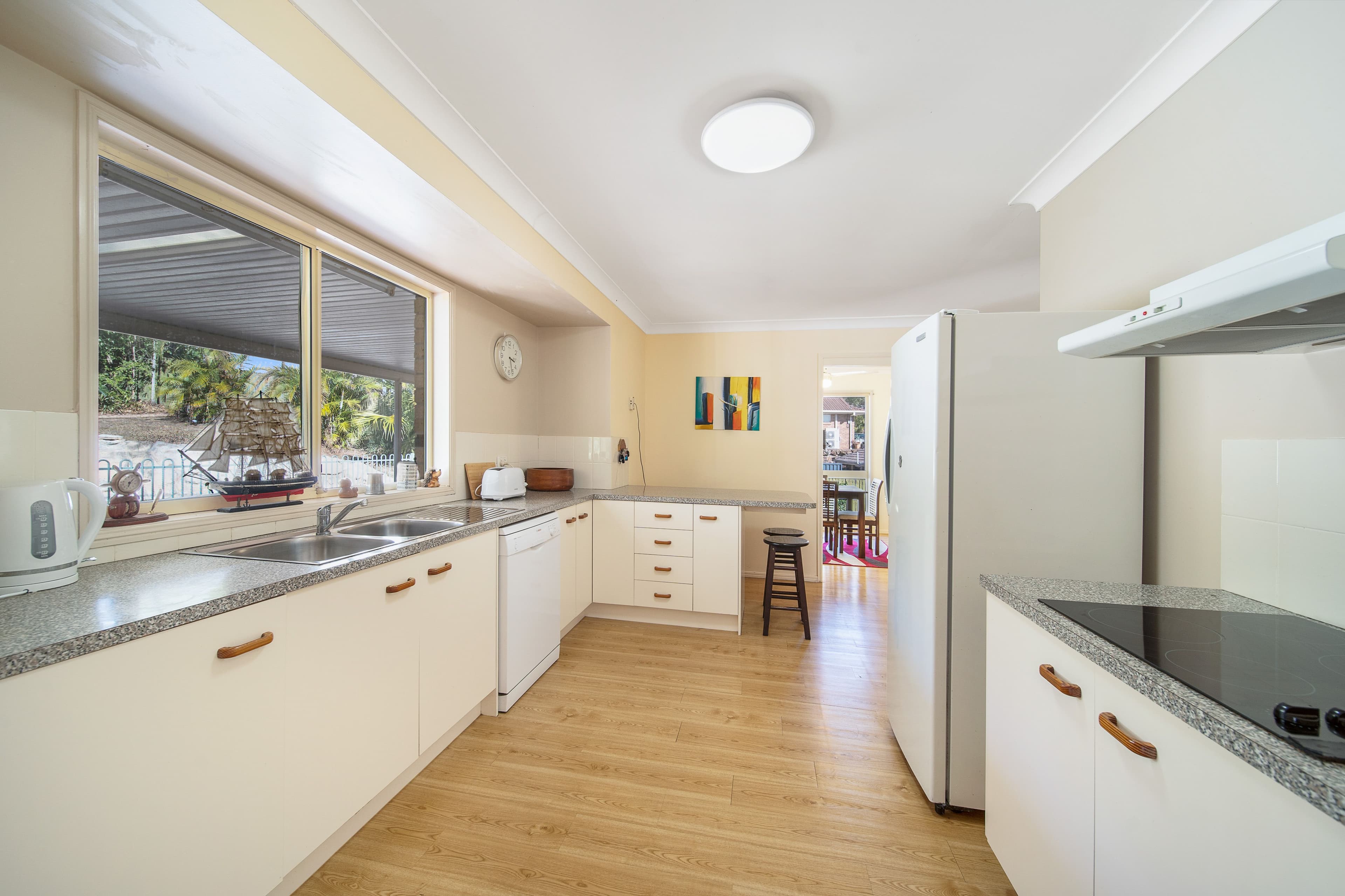 14 Morisset Court, Edens Landing QLD 4207, Edens Landing - Thumbnail 3