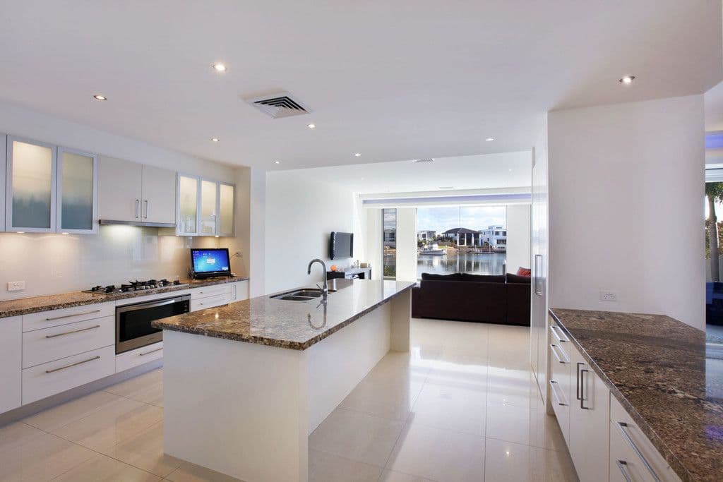 29 Royal Albert Crescent, Sovereign Islands QLD 4216, Sovereign Islands - Thumbnail 5