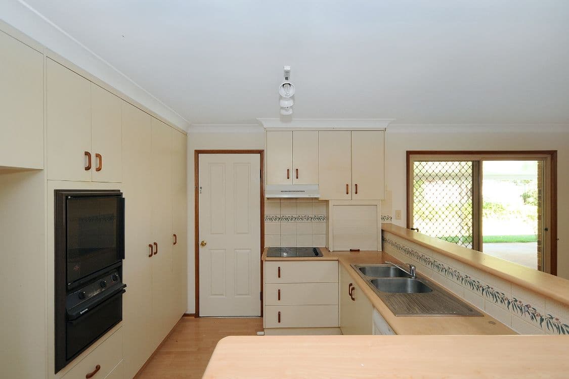 6 Gundry Court, KEARNEYS SPRING QLD 4350, Kearneys Spring - Thumbnail 3