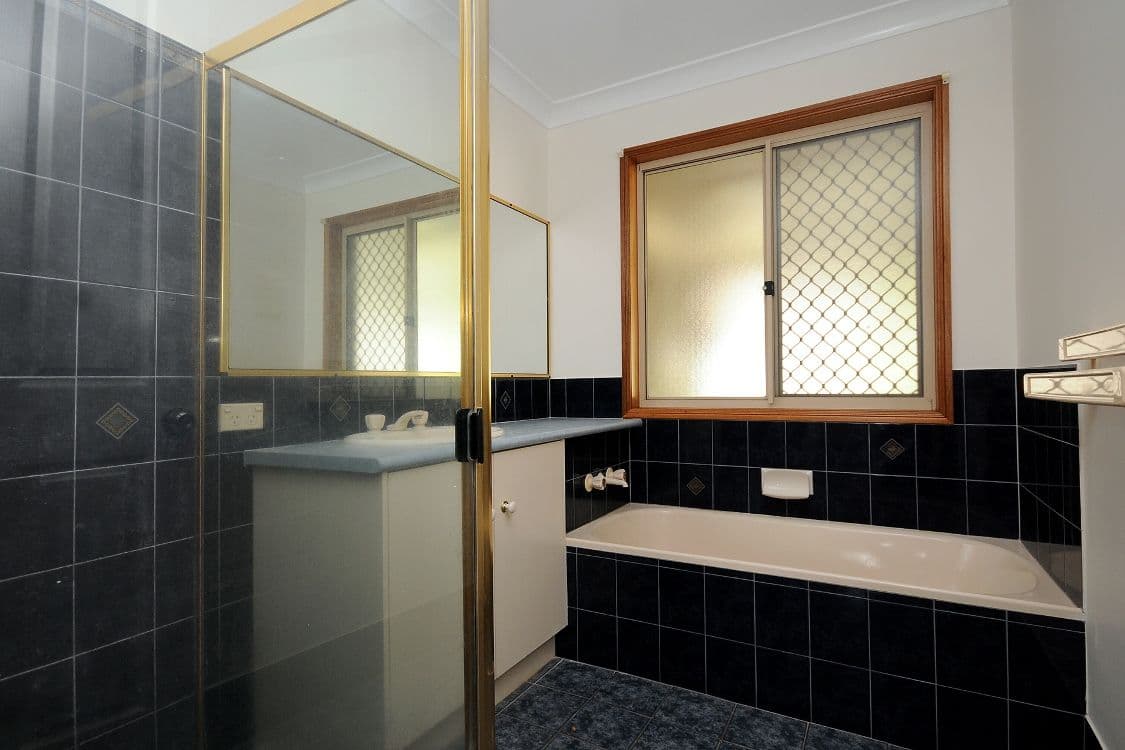 6 Gundry Court, KEARNEYS SPRING QLD 4350, Kearneys Spring - Thumbnail 8