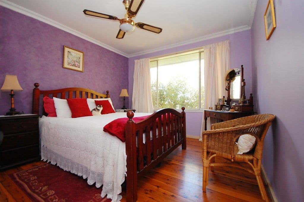 10 Murphy Crescent, Griffith - Thumbnail 6