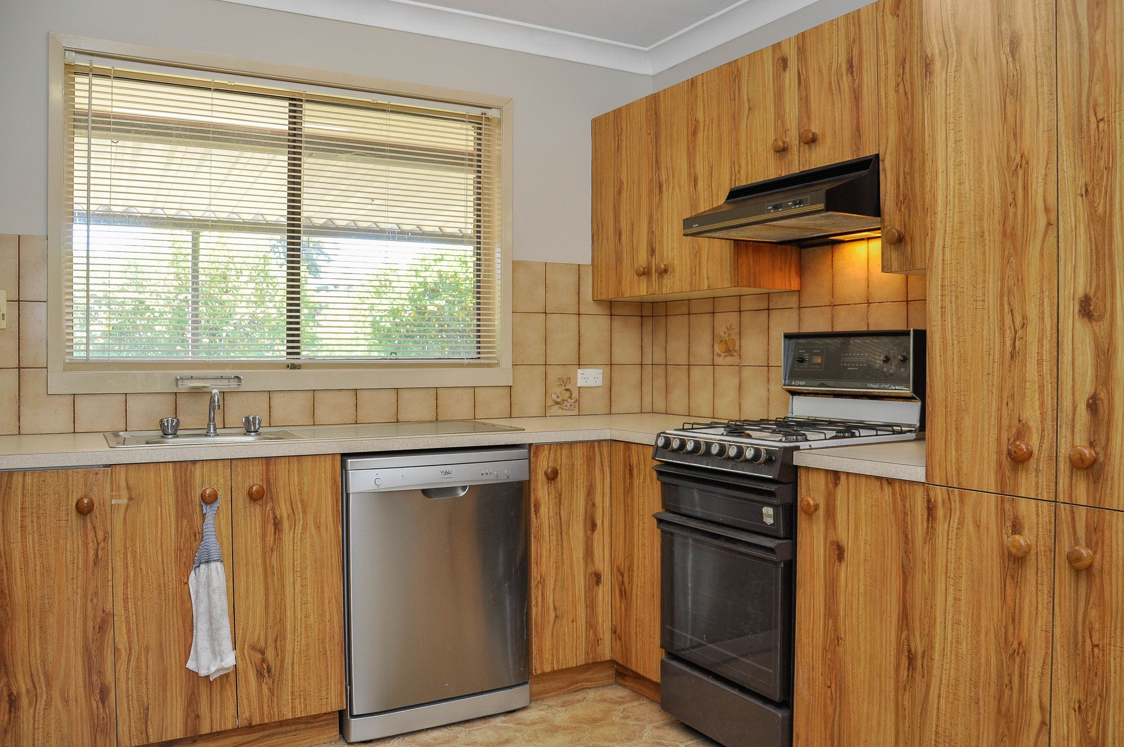 690 Wilkinson Street, Glenroy NSW 2640, Glenroy - Thumbnail 2