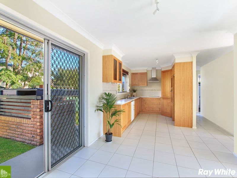 8 Scenic Crescent, Albion Park - Thumbnail 4
