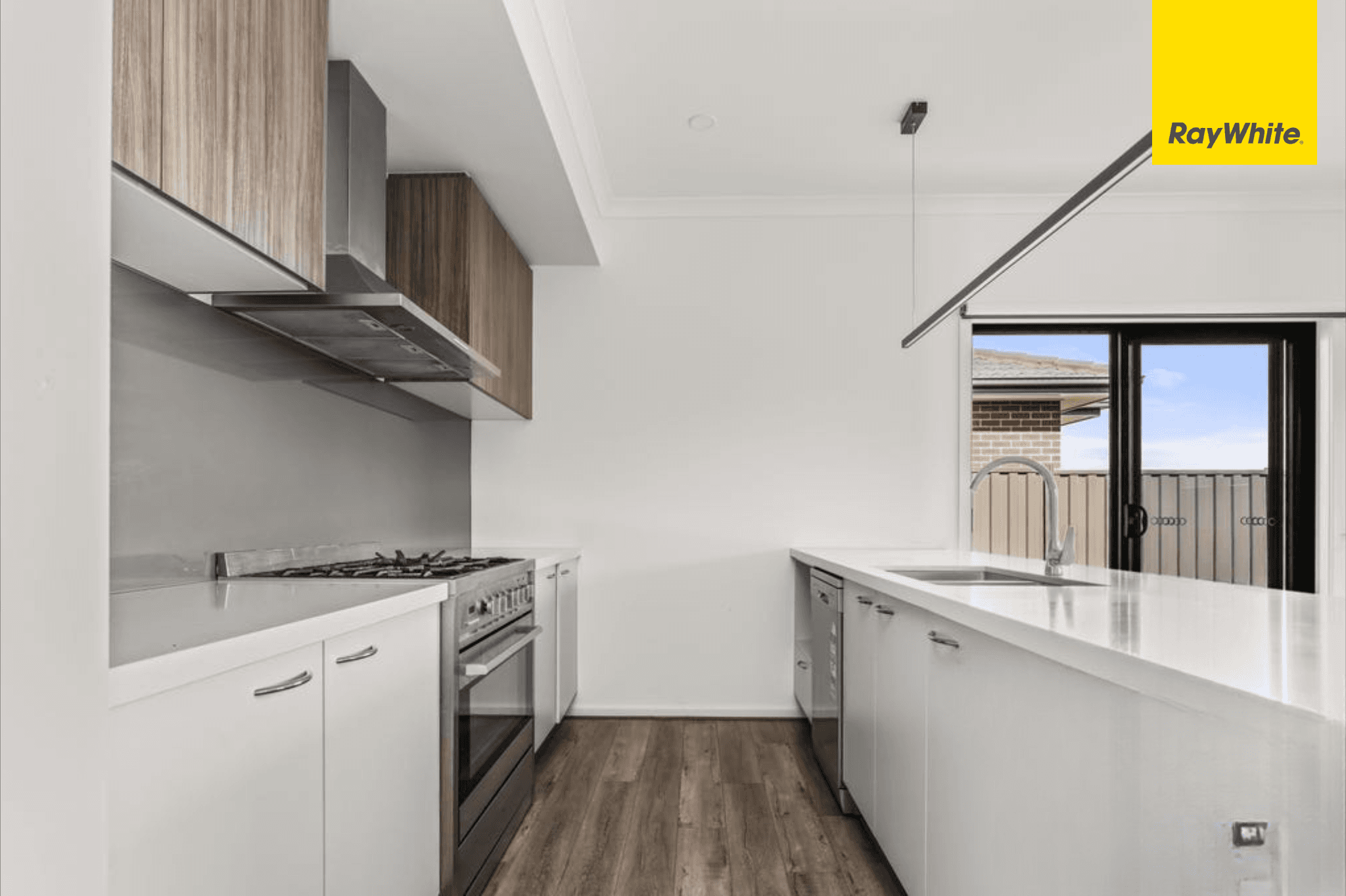 68 Stonehenge Drive, COBBLEBANK VIC 3338, Cobblebank - Thumbnail 5