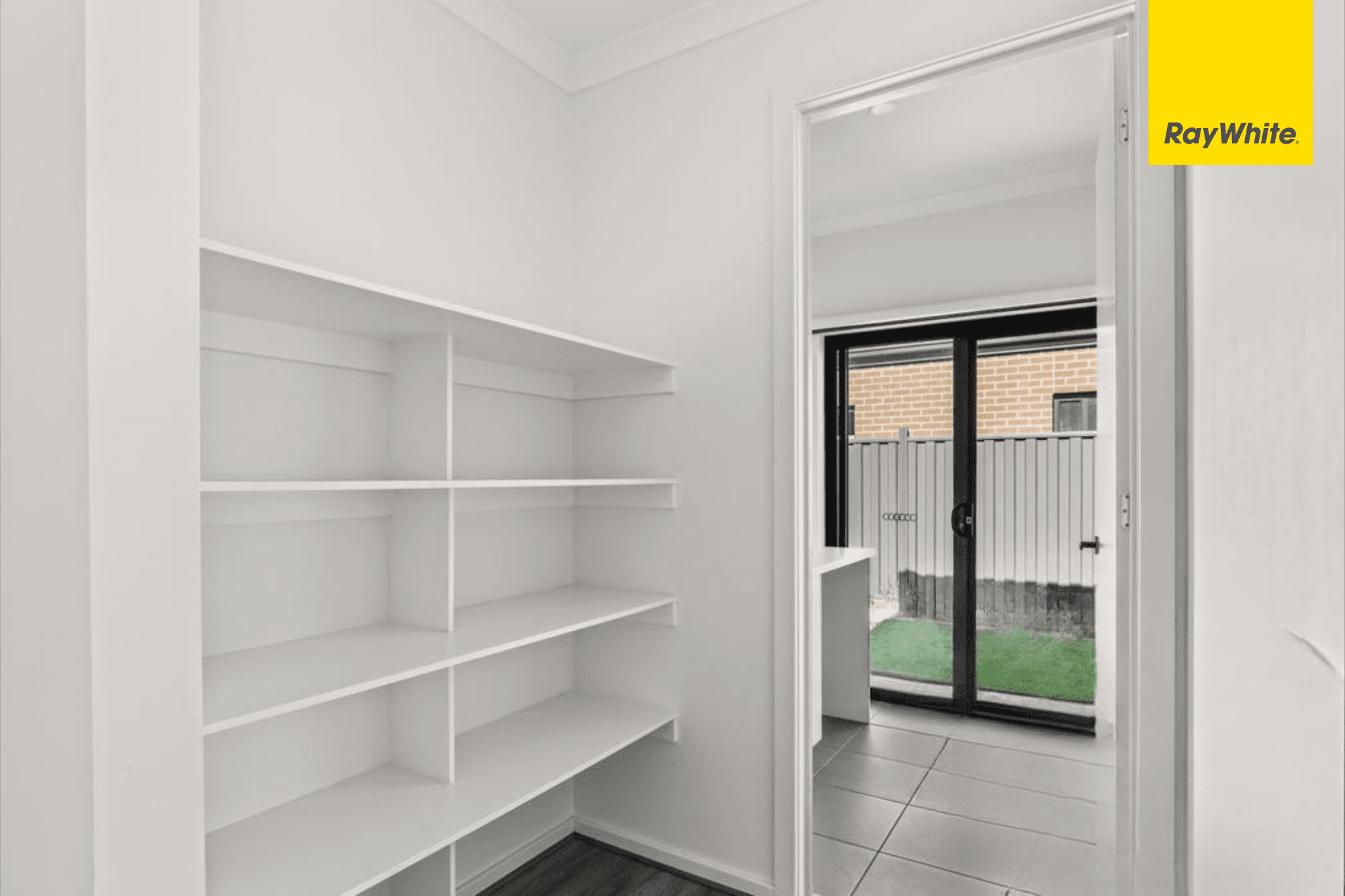68 Stonehenge Drive, COBBLEBANK VIC 3338, Cobblebank - Thumbnail 6