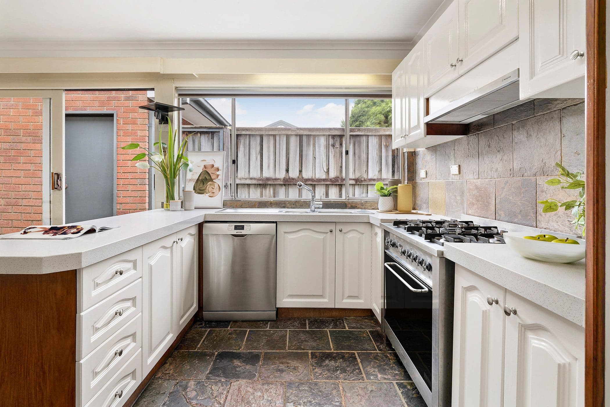 5 Main Road, Clayton South VIC 3169, Clayton South - Thumbnail 4