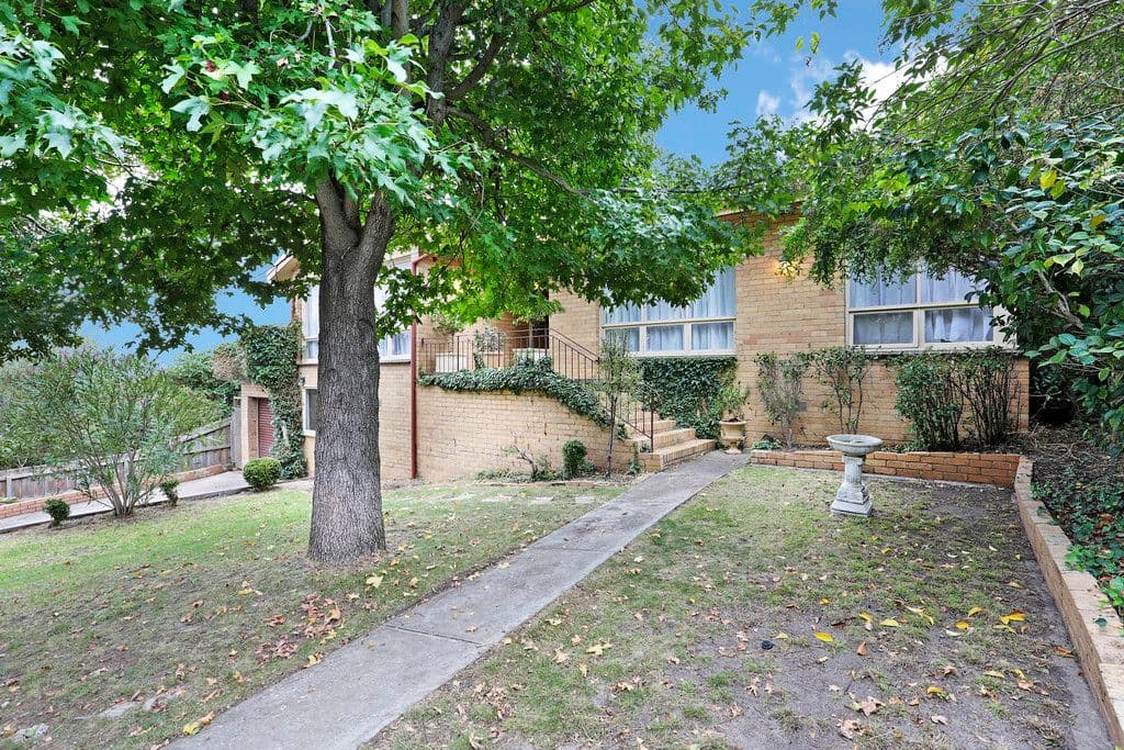 8 Edgecombe Street, Hamlyn Heights VIC 3215, Hamlyn Heights - Thumbnail 2