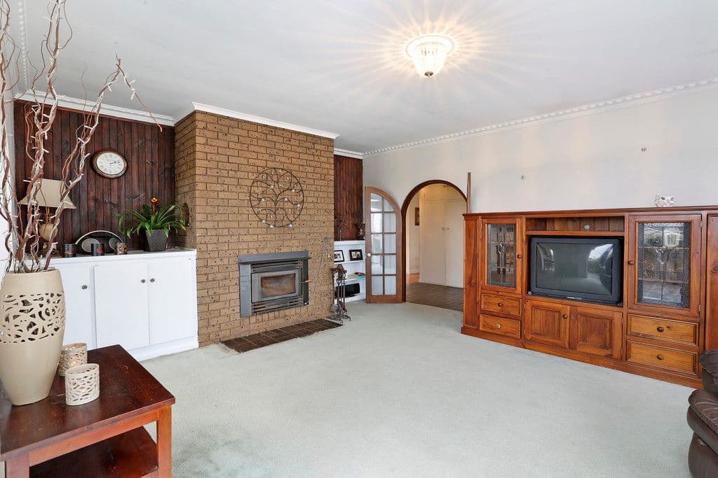 8 Edgecombe Street, Hamlyn Heights VIC 3215, Hamlyn Heights - Thumbnail 3