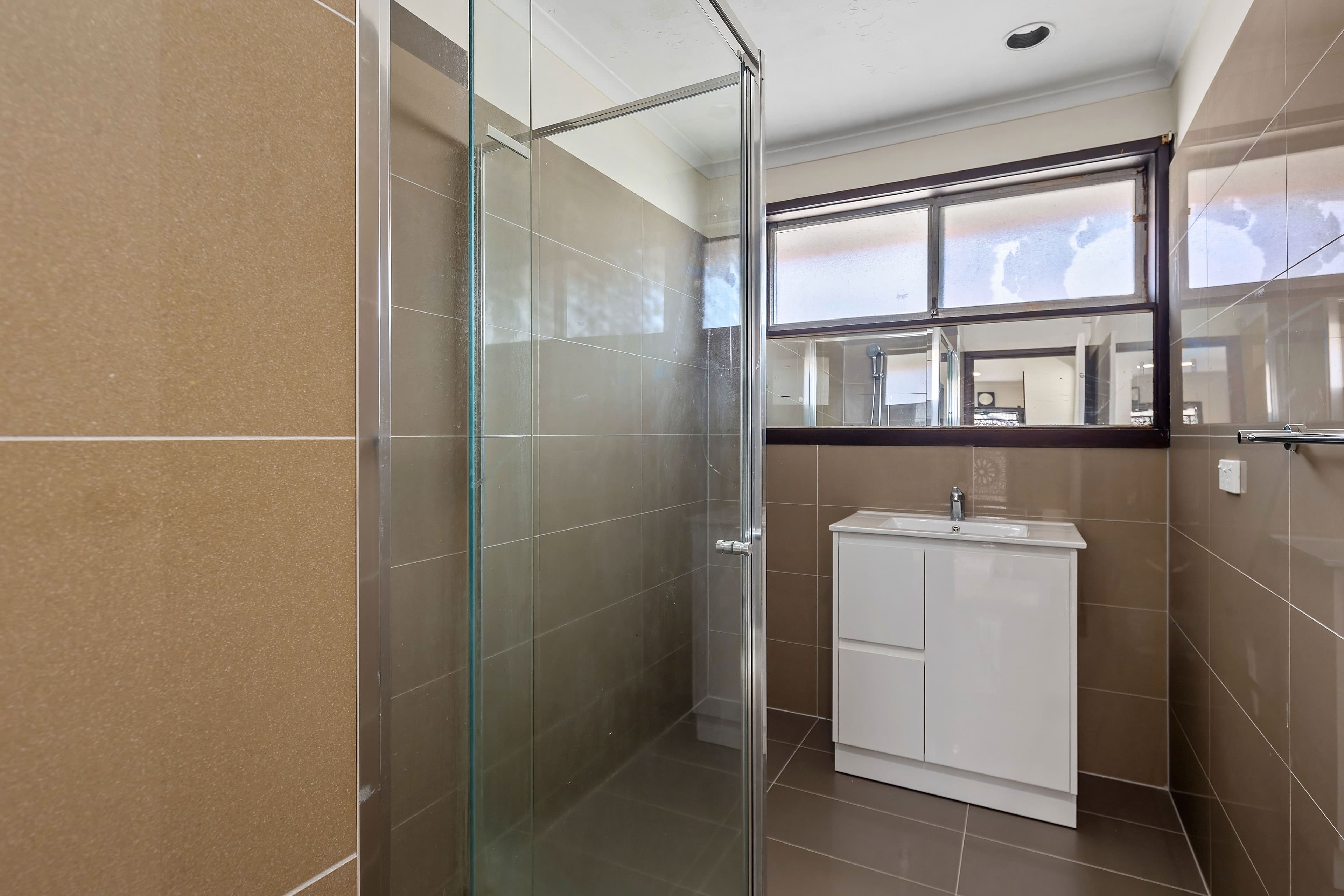 61 Mckimmies Road, Lalor VIC 3075, Lalor - Thumbnail 8