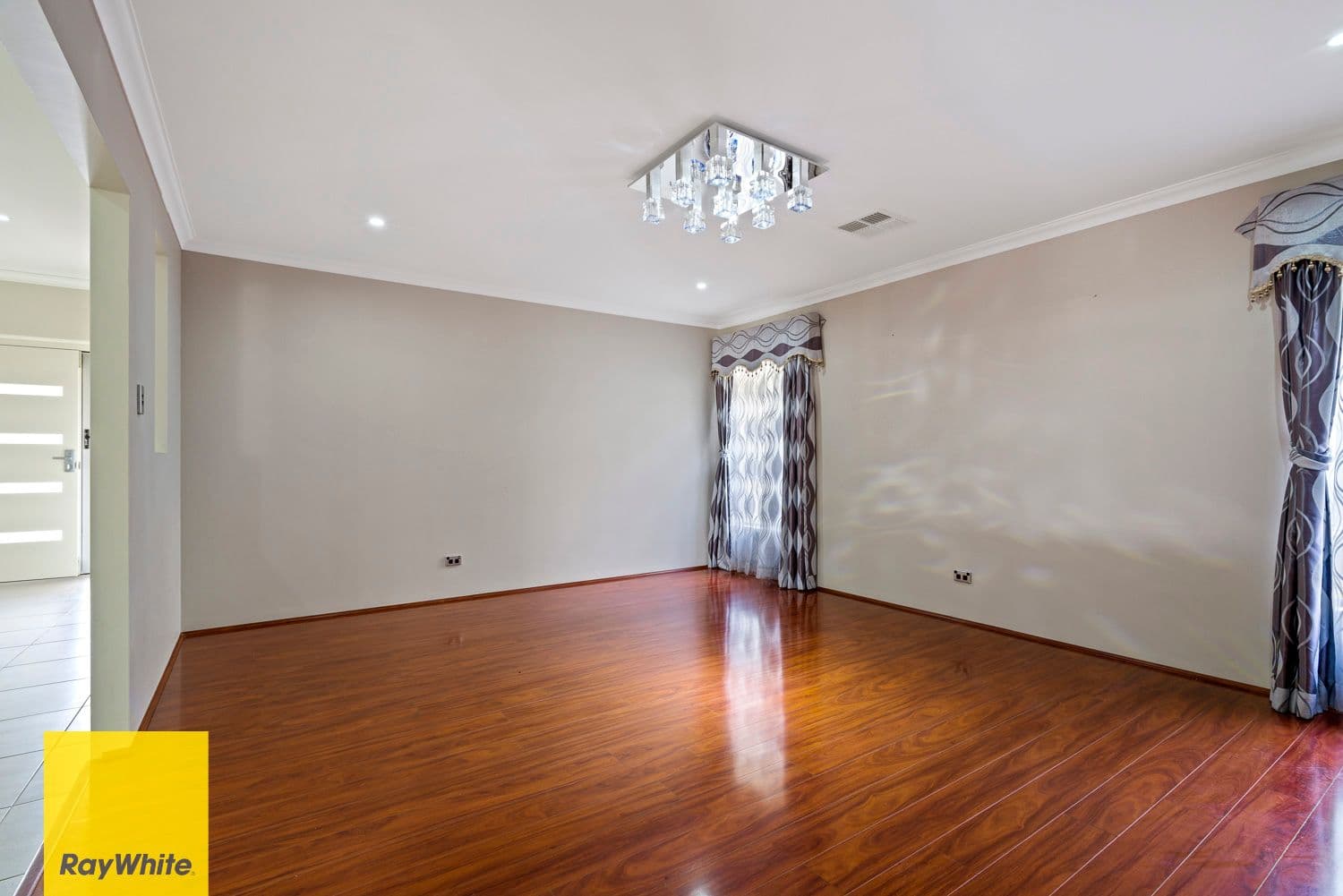 15 Flagstaff Road, Landsdale WA 6065, Landsdale - Thumbnail 3