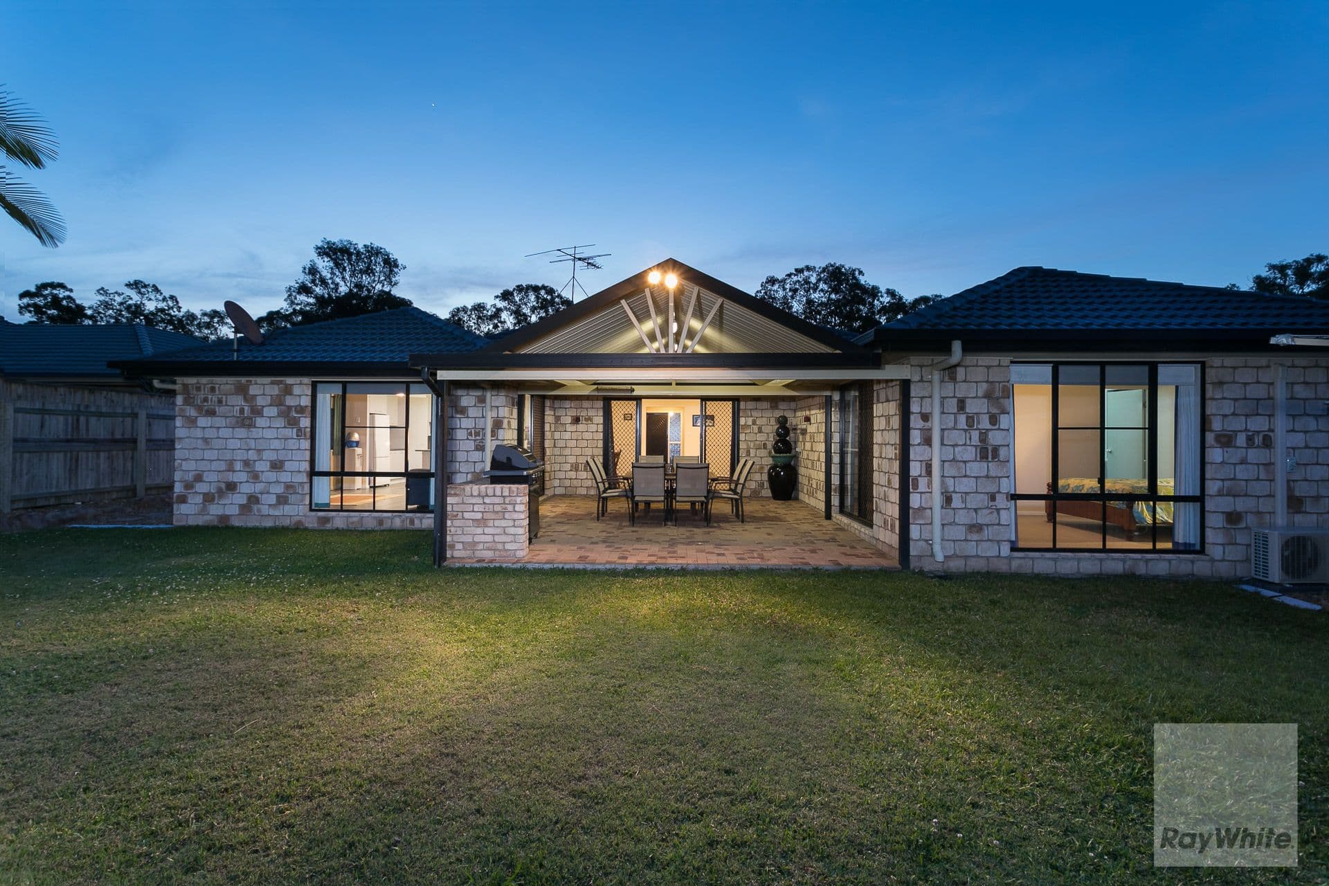 18 Seabrae Drive, Redland Bay QLD 4165, Redland Bay - Thumbnail 4