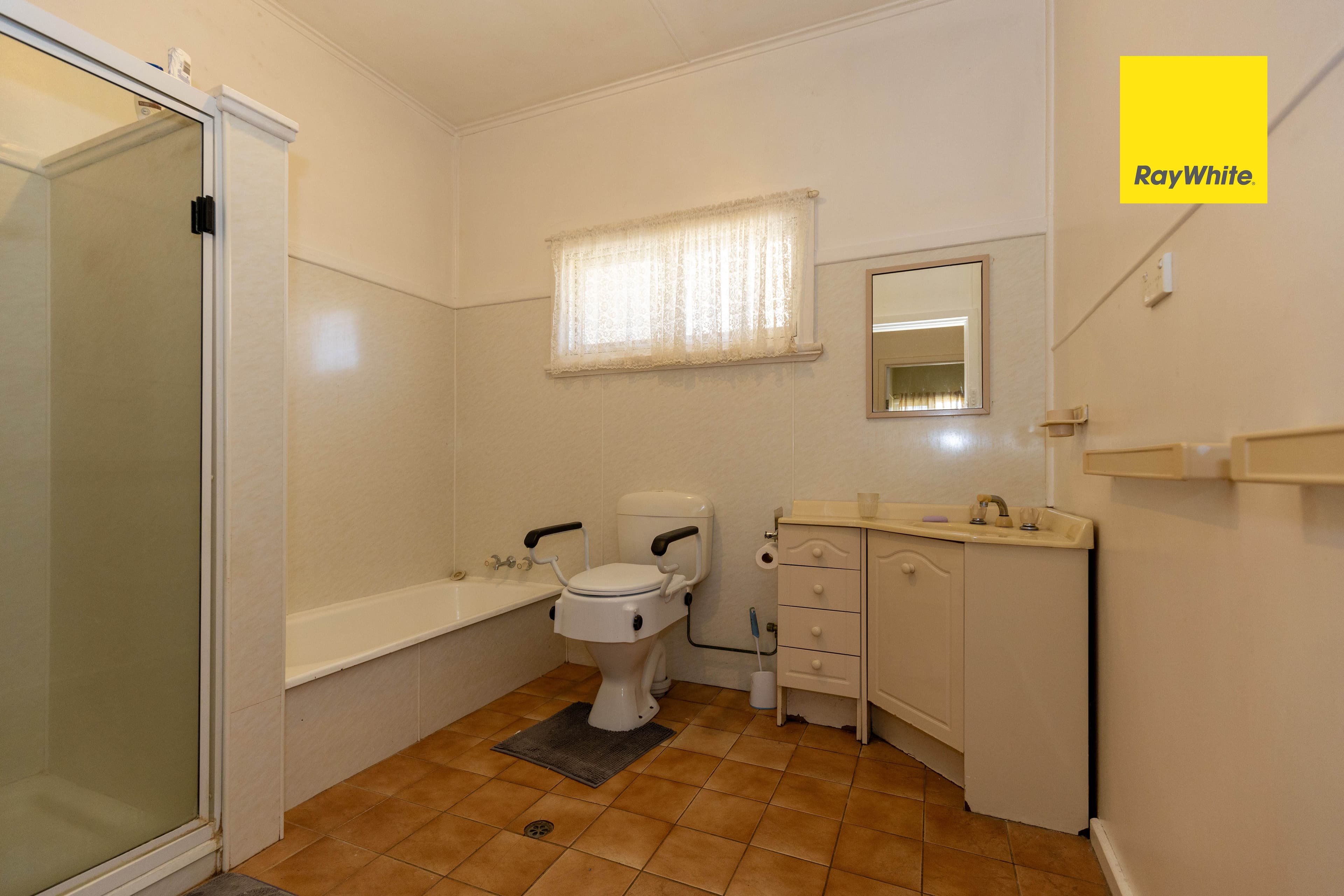 79 Inverell Street, Ashford NSW 2361, Ashford - Thumbnail 5