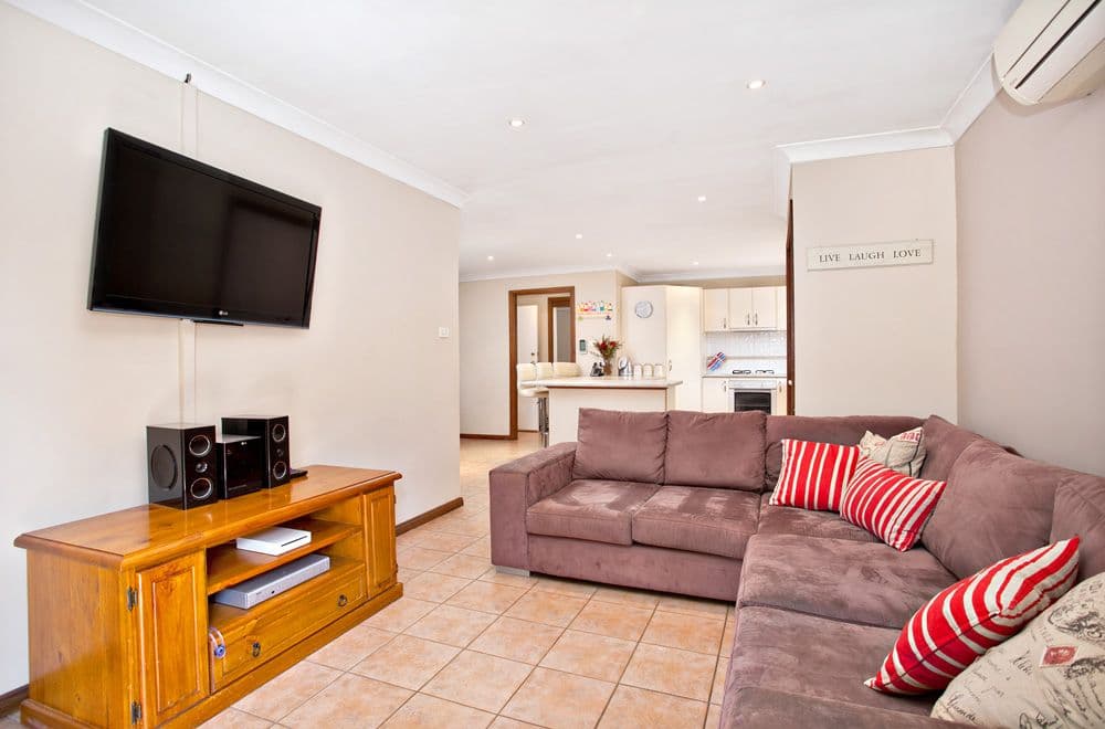 40 Andrew Thompson Drive, MCGRATHS HILL NSW 2756, McGraths Hill - Thumbnail 3