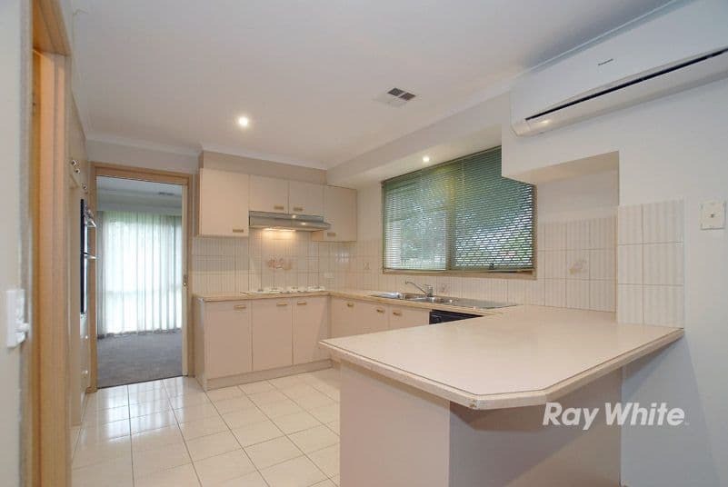 143 Lawless Drive, CRANBOURNE NORTH VIC 3977, Cranbourne North - Thumbnail 3