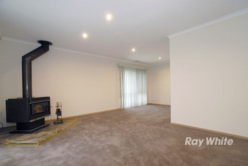 143 Lawless Drive, CRANBOURNE NORTH VIC 3977, Cranbourne North - Thumbnail 4