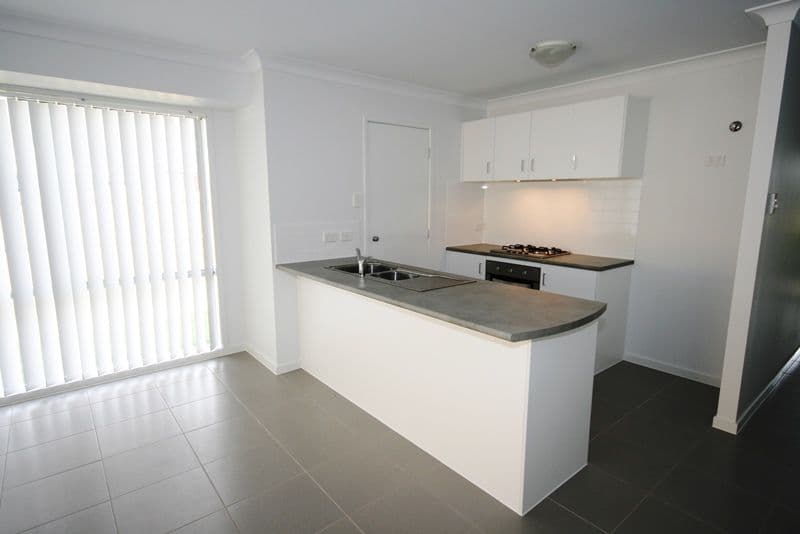 2 Philp Street, North Lakes QLD 4509, North Lakes - Thumbnail 2