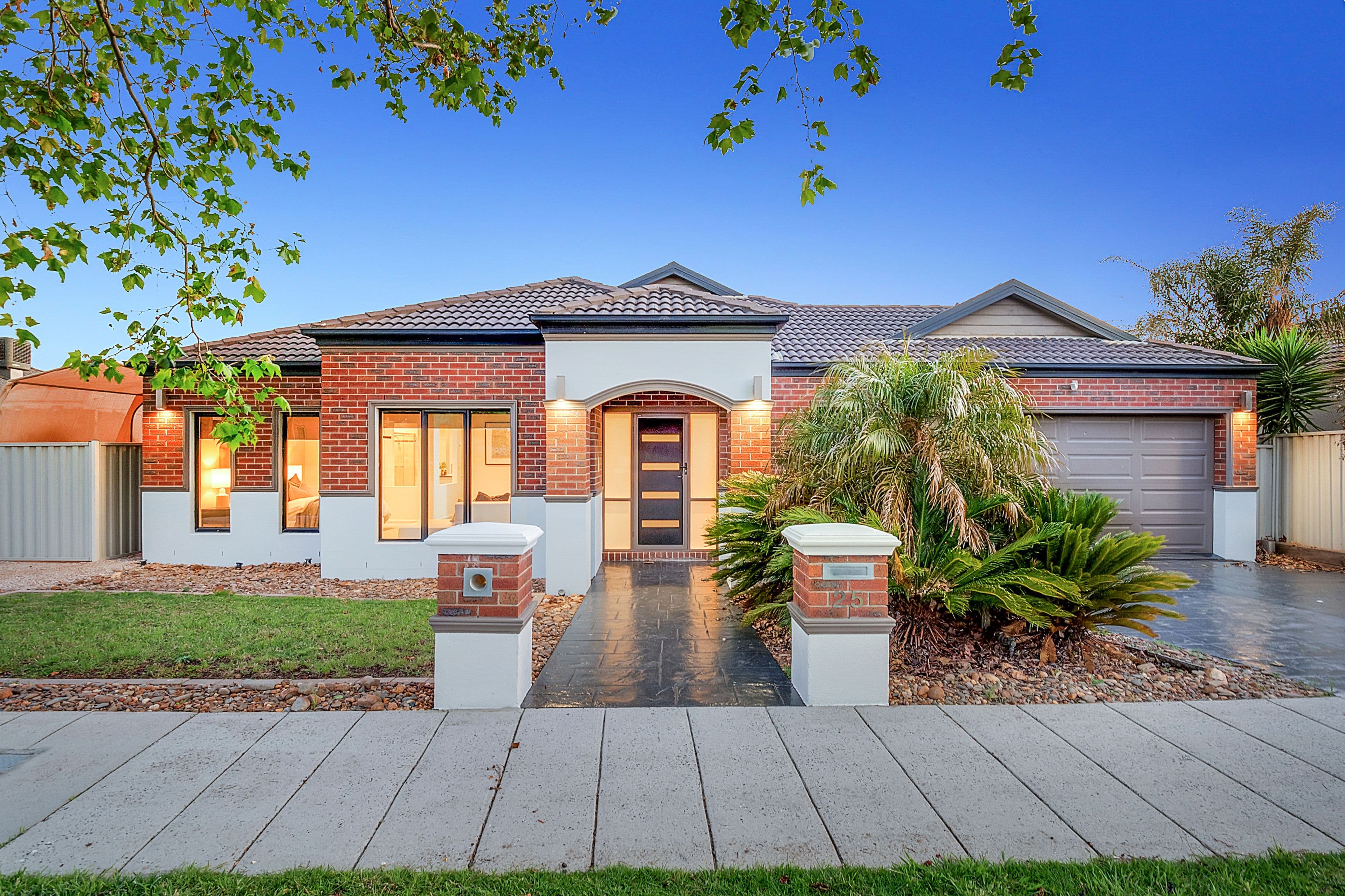 25 St Andrews Drive, Craigieburn VIC 3064, Craigieburn - Image 1