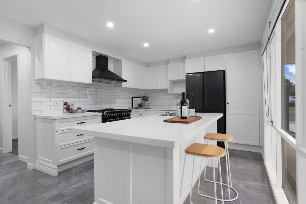 32 Dennison Avenue, Hoppers Crossing VIC 3029, Hoppers Crossing - Thumbnail 4