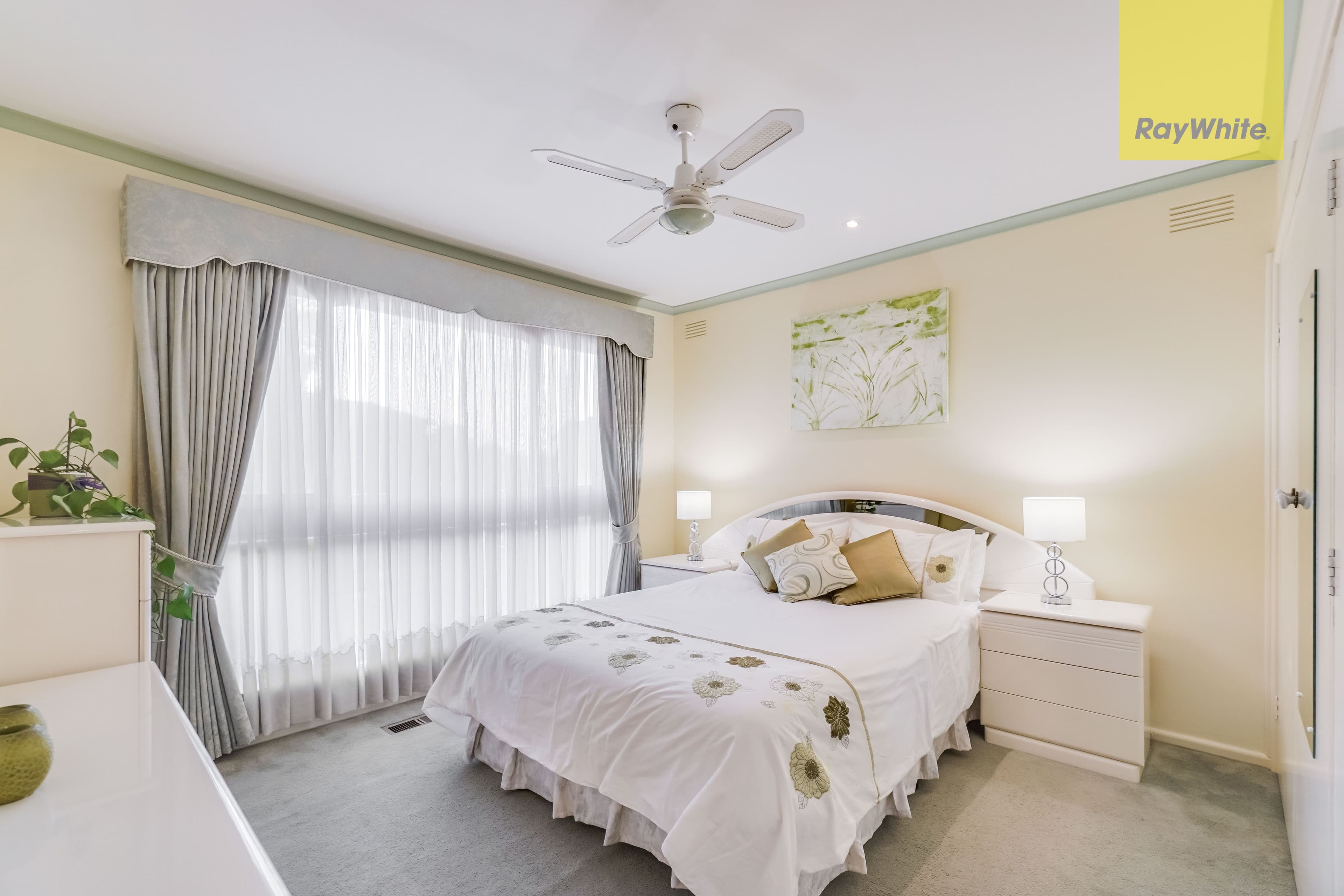 4 Carbine Way, Keilor Downs VIC 3038, Keilor Downs - Thumbnail 2