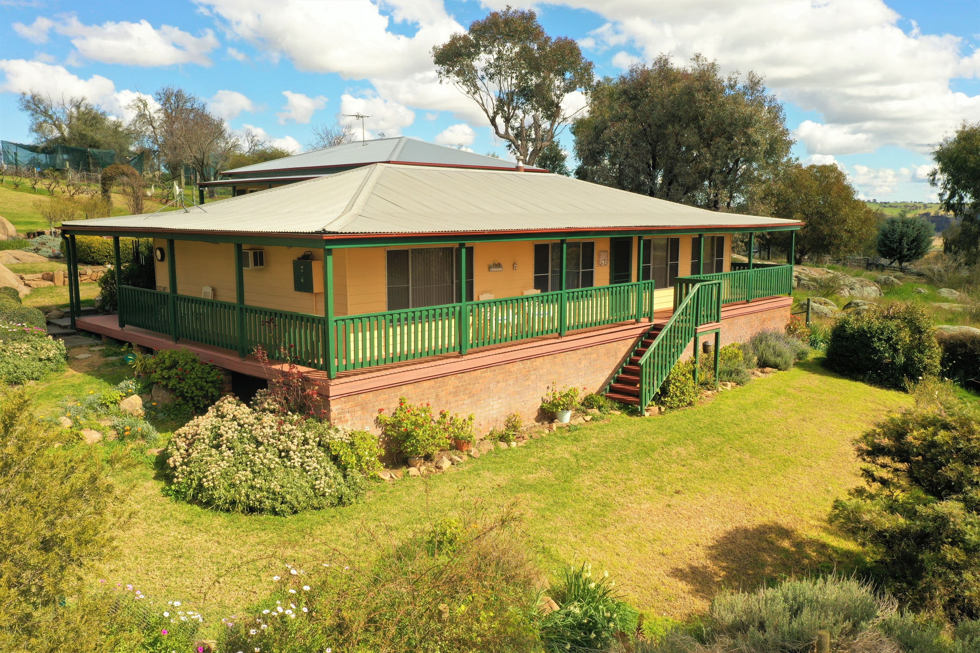40 Burrows Road, Young NSW 2594, Burrangong - Thumbnail 2