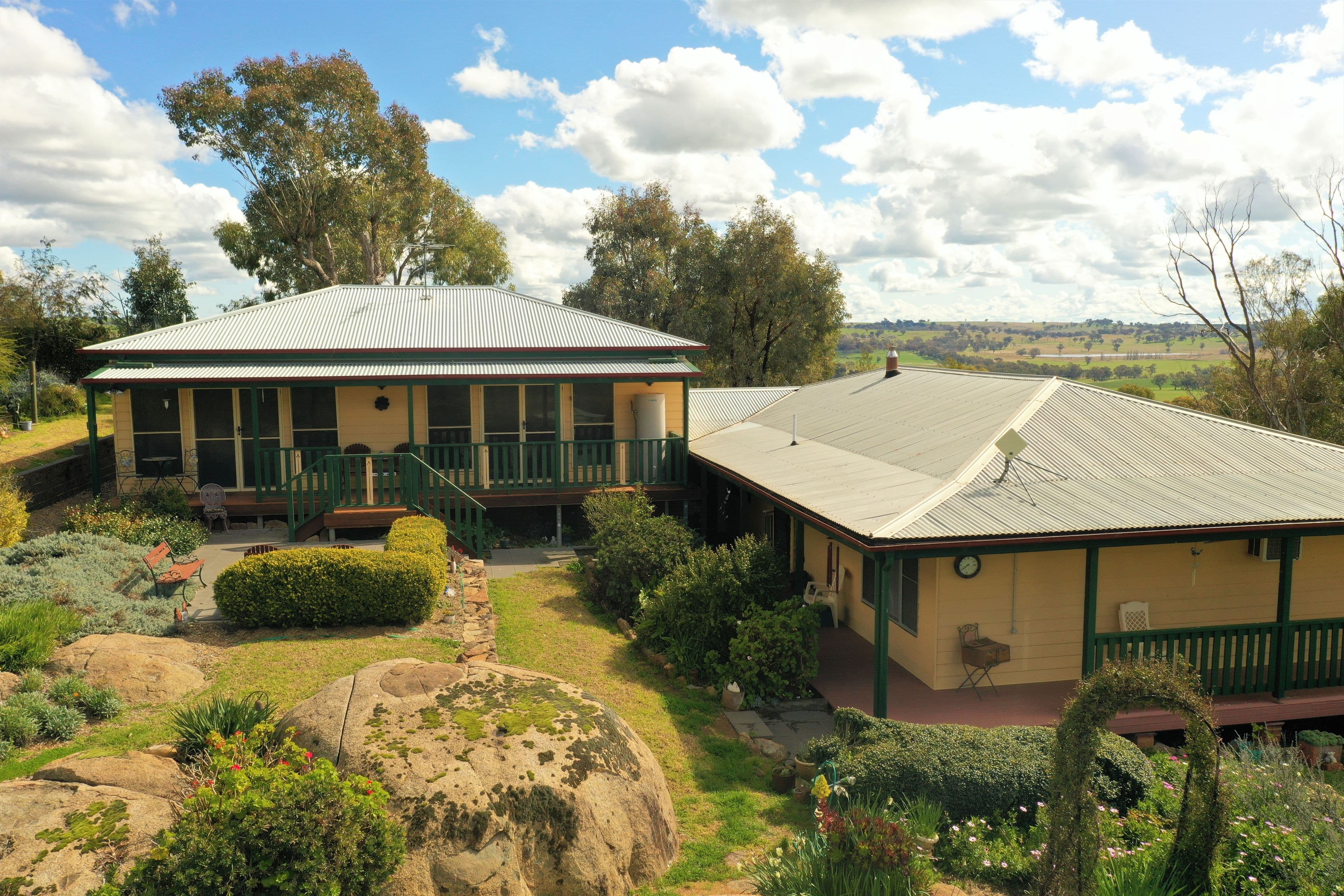 40 Burrows Road, Young NSW 2594, Burrangong - Thumbnail 3