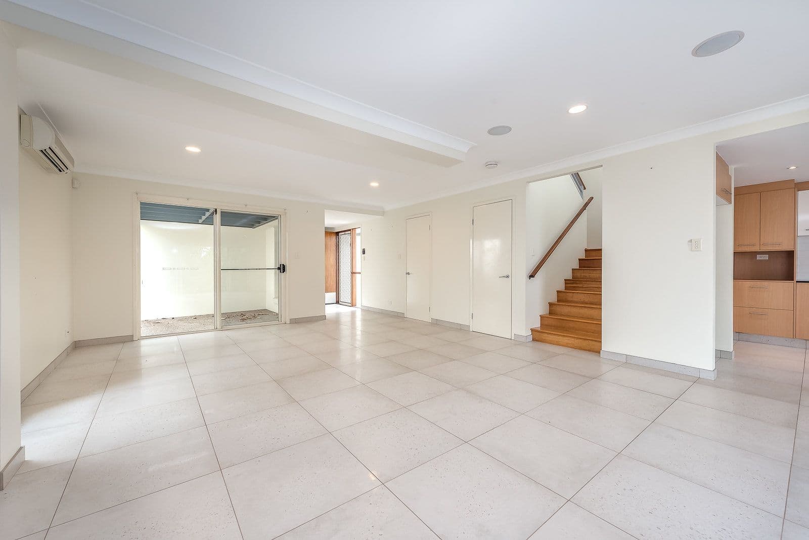 169 Easthill Drive, Robina QLD 4226, Robina - Thumbnail 3
