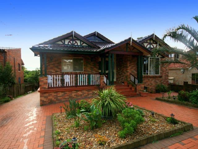 8 Highview Avenue, GREENACRE NSW 2190, Greenacre - Image 1