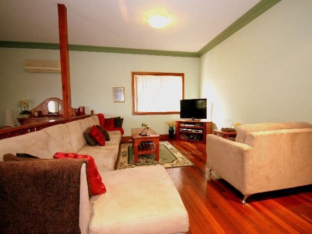8 Highview Avenue, GREENACRE NSW 2190, Greenacre - Thumbnail 5