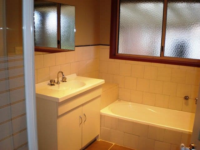 1 Adam Court, WARRNAMBOOL VIC 3280, Warrnambool - Thumbnail 3