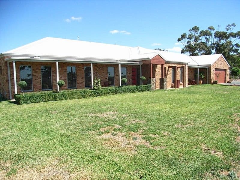 12 Hollara Drive, MOAMA NSW 2731, Moama - Image 1