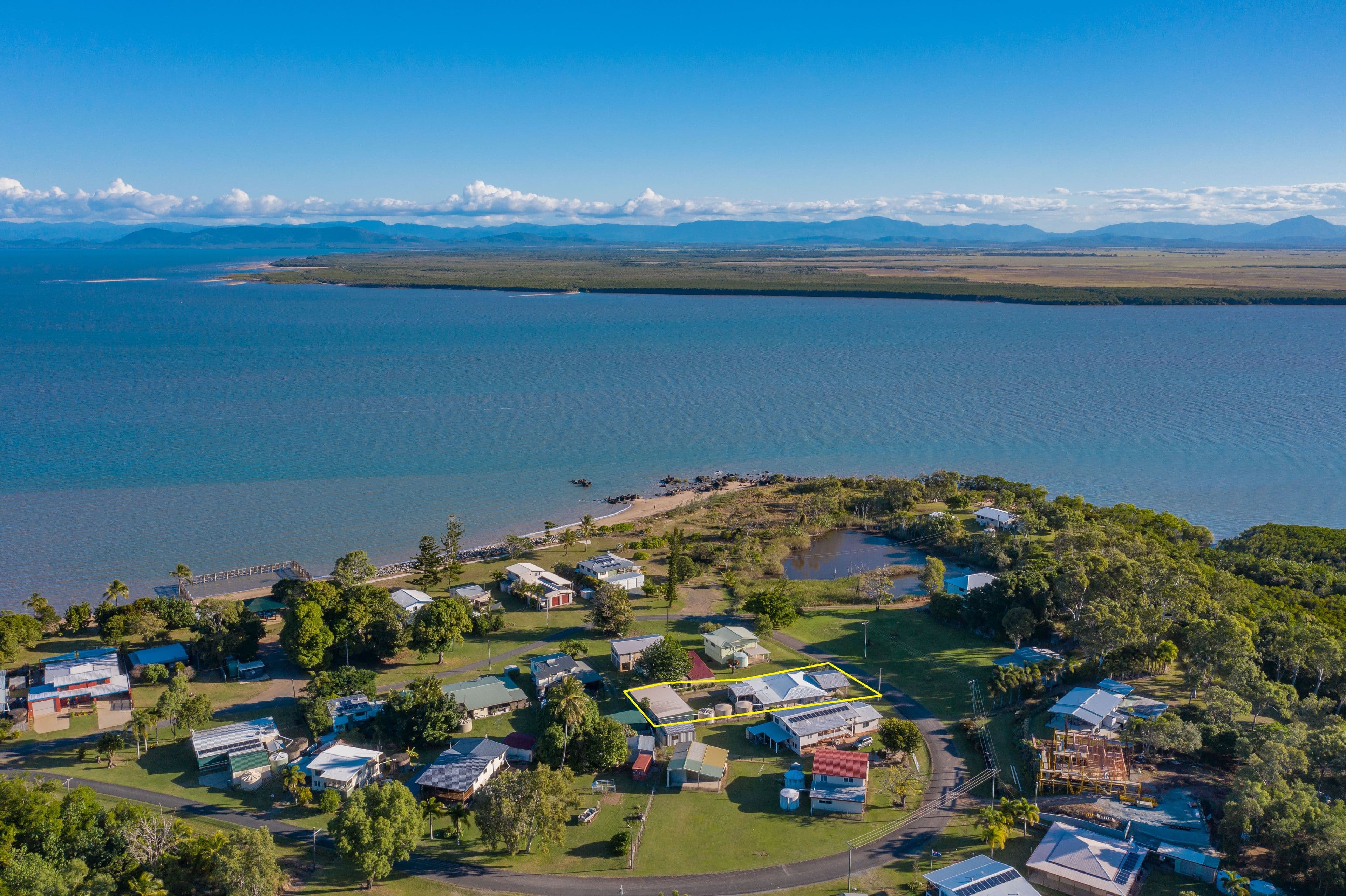 4 Hall Drive, Wilson Beach QLD 4800, Wilson Beach - Thumbnail 3