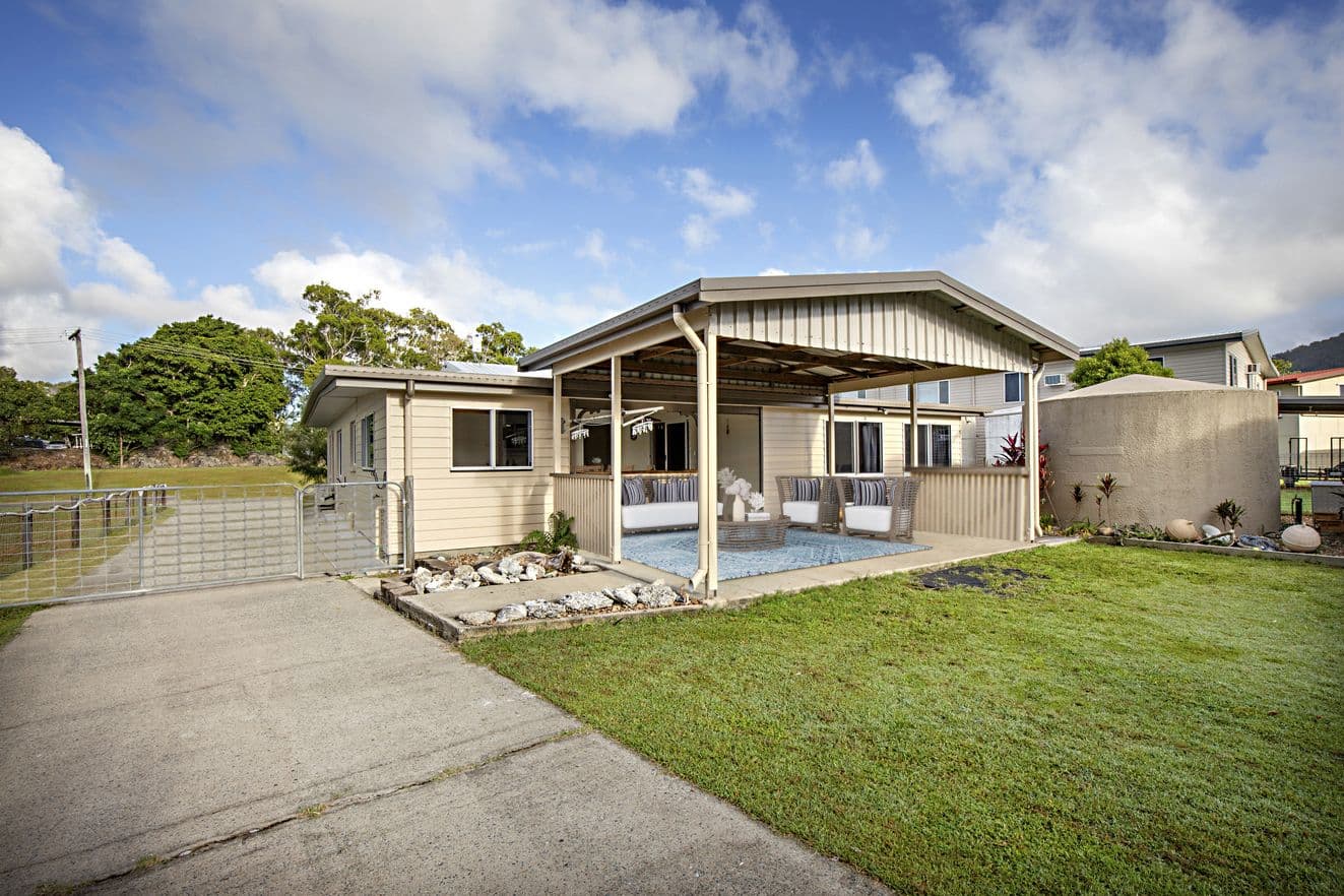 4 Hall Drive, Wilson Beach QLD 4800, Wilson Beach - Thumbnail 7
