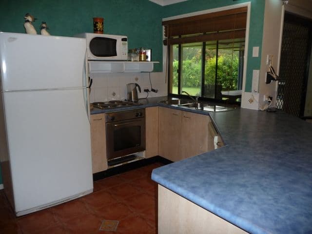 36 Paul Place, GLASS HOUSE MOUNTAINS QLD 4518, Glass House Mountains - Thumbnail 5